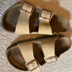 Arizona Birkenstock Beige Leather Sandals size 38